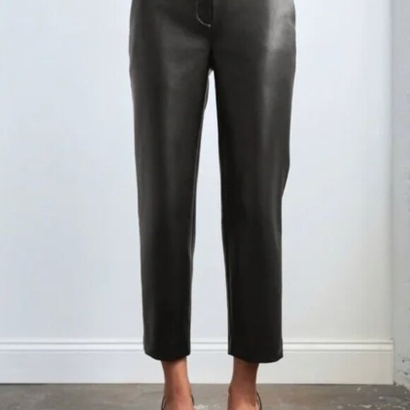 Aritzia - Babaton Vegan Leather Command Cropped Pant - Picture 2 of 6